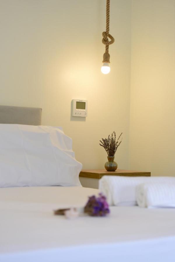 Onar Hydra Hotel Exterior photo